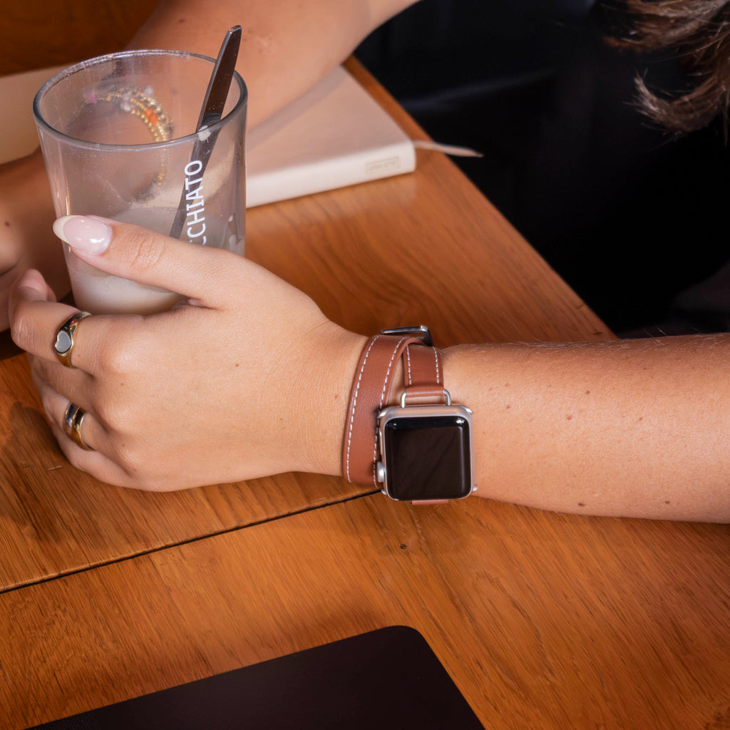 Apple Watch-lærrem med dobbel tour i rik brun