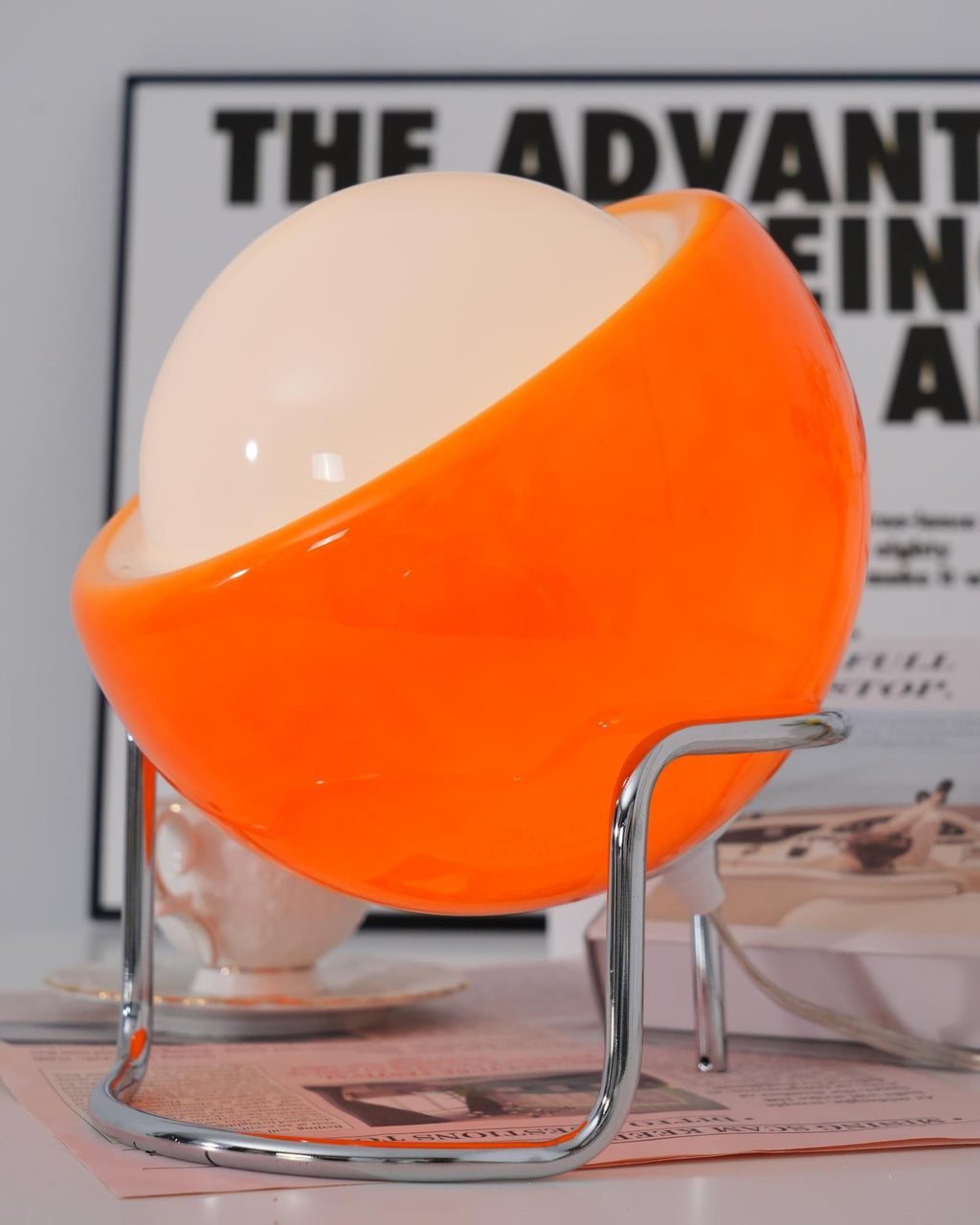 Space Age Orb Table Lamp | Ormexis