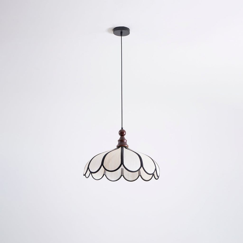Pendulă cu design botanic și abajur cu margine ondulată | Ormexis