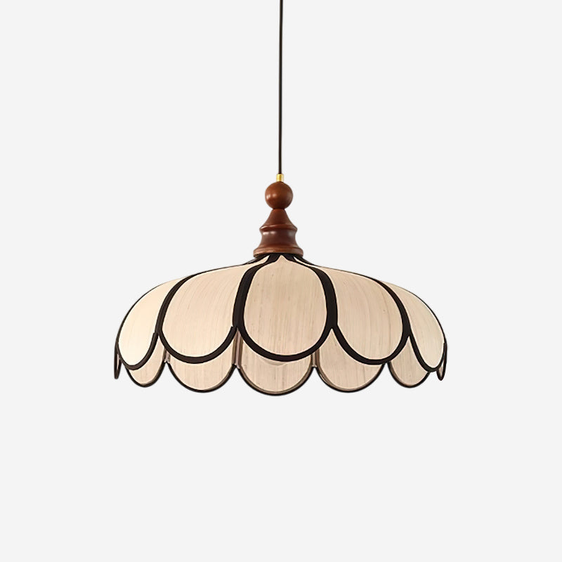 Pendulă cu design botanic și abajur cu margine ondulată | Ormexis