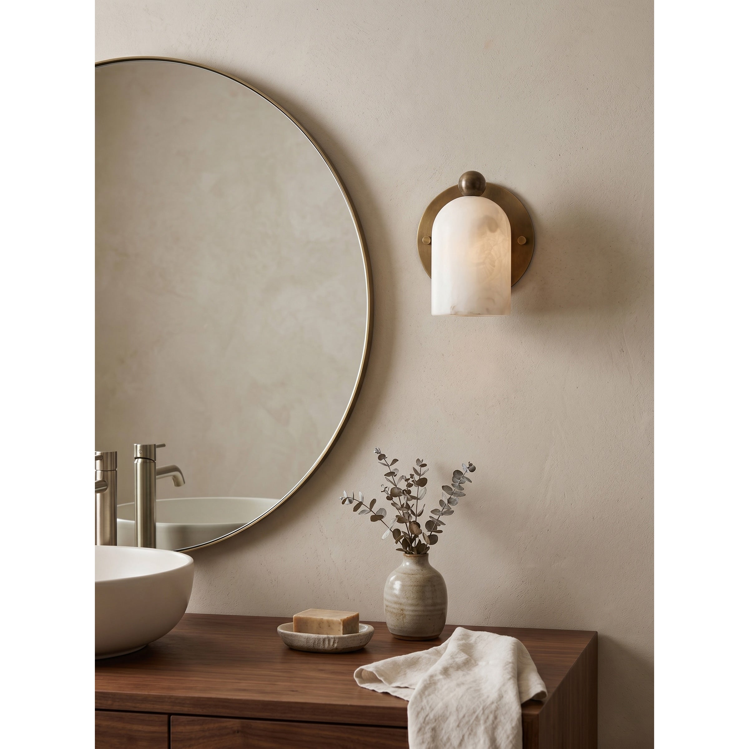 Aplique de pared en forma de cúpula Calla de alabastro | Ormexis