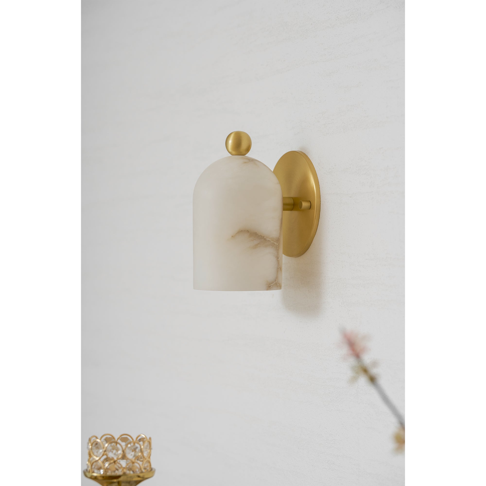 Aplique de pared en forma de cúpula Calla de alabastro | Ormexis