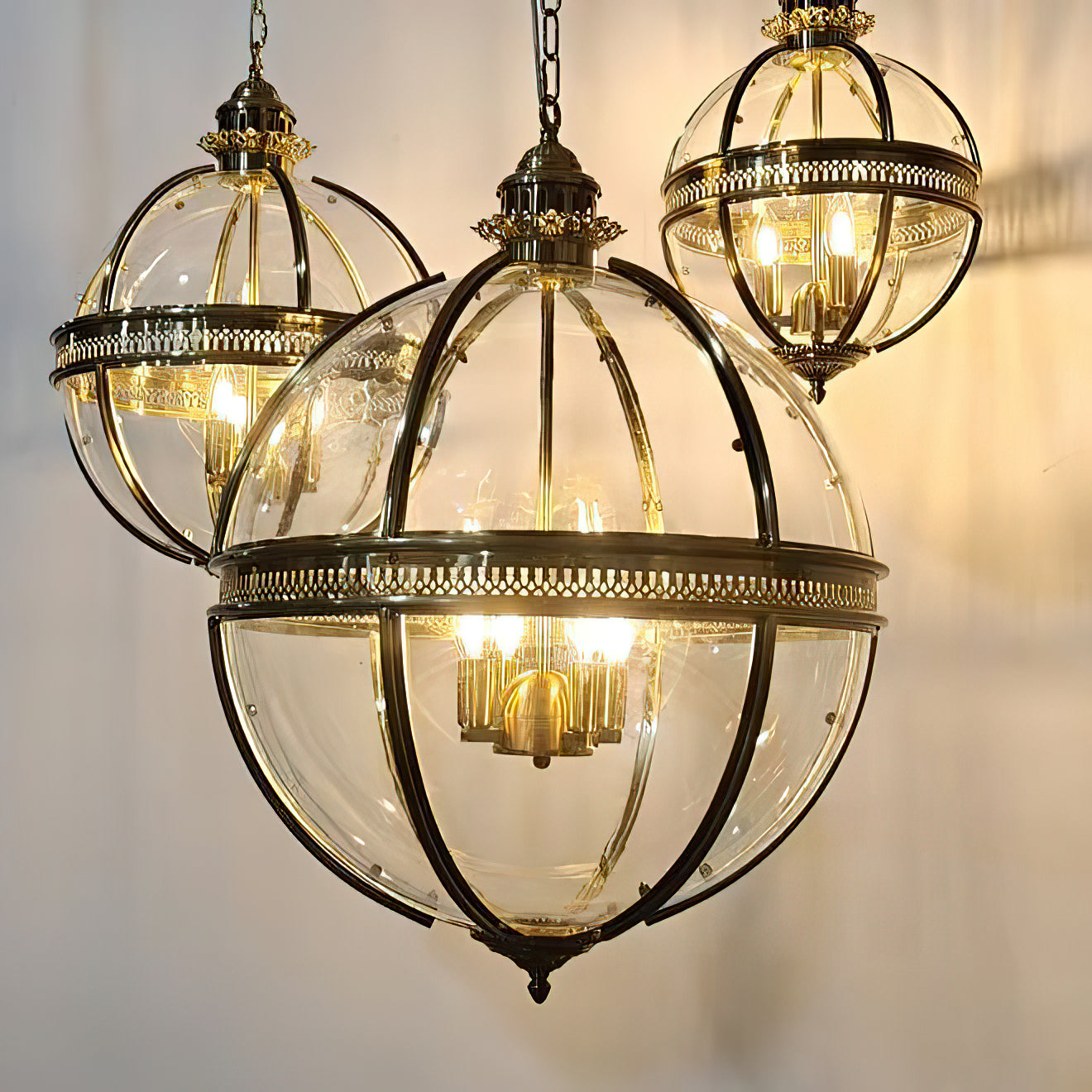 Palatial Glass Pendant Light | Ormexis