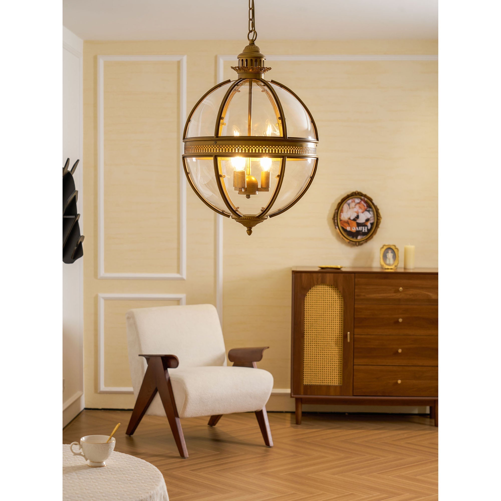 Palatial Glass Pendant Light | Ormexis