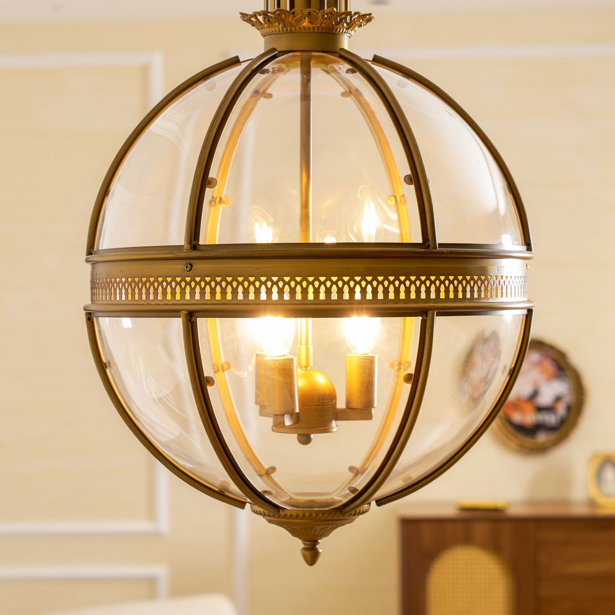 Palatial Glass Pendant Light | Ormexis