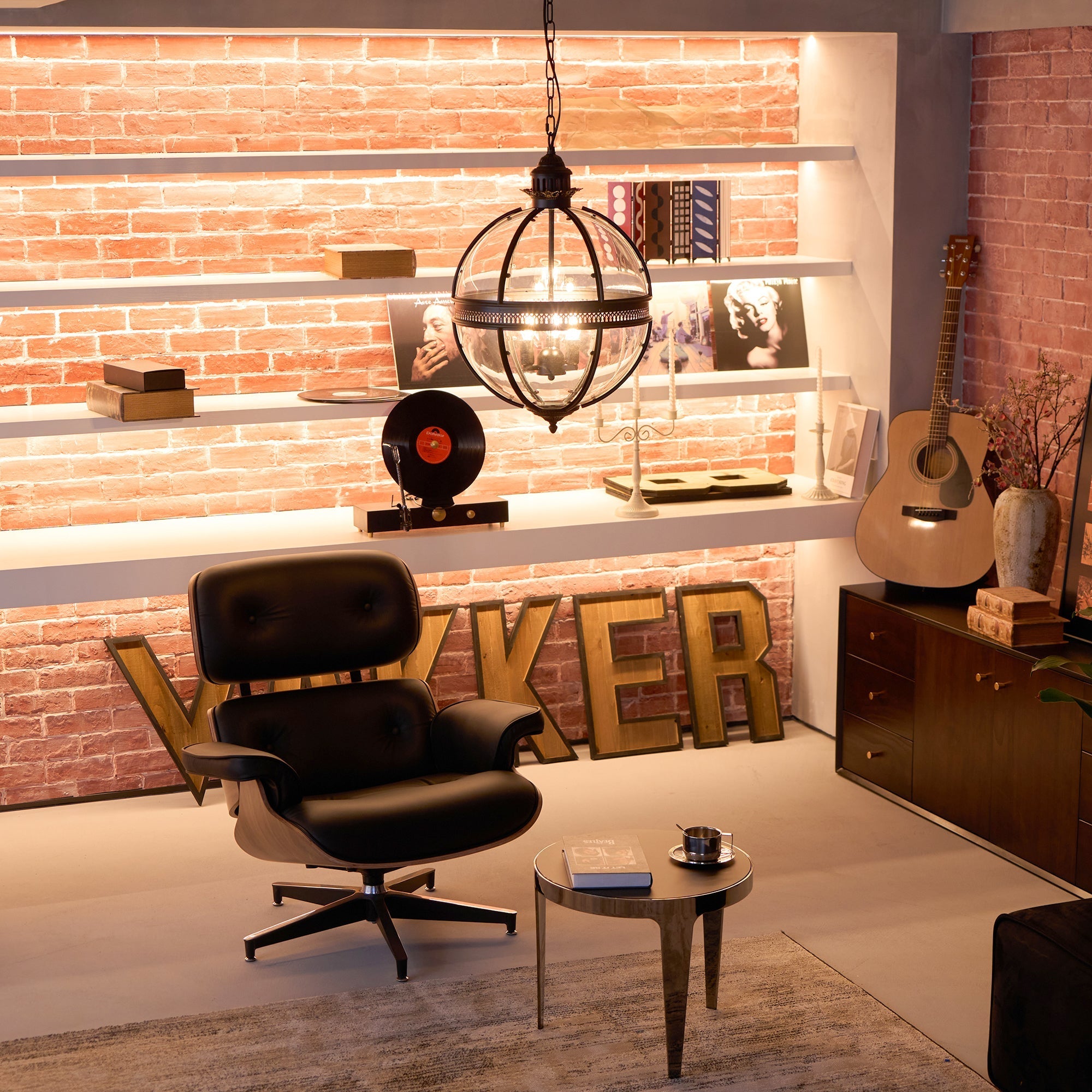 Palatial Glass Pendant Light | Ormexis