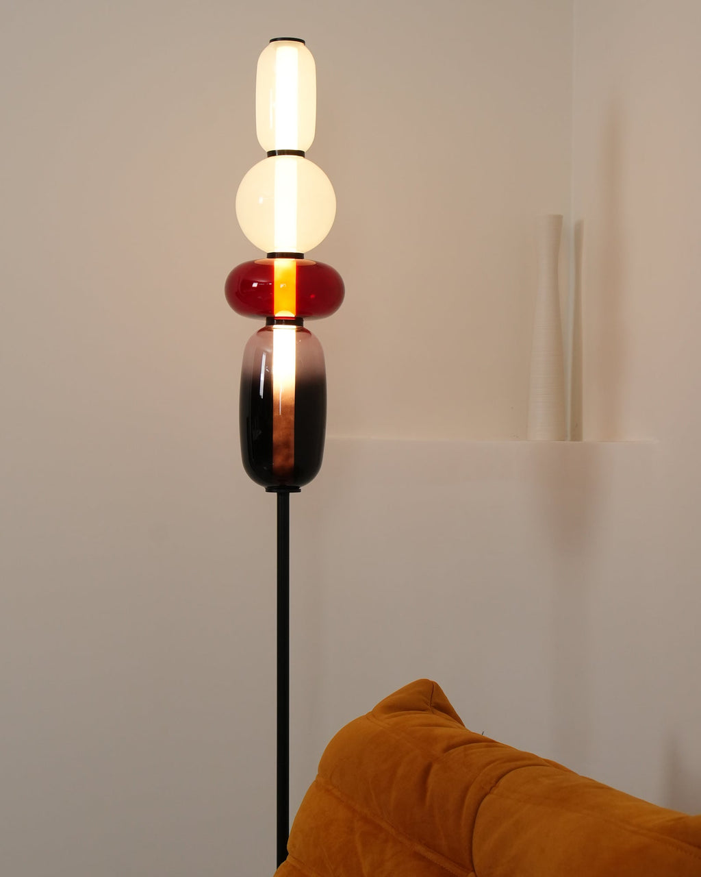 Moderne led-vloerlamp van gekleurd glas | Ormexis