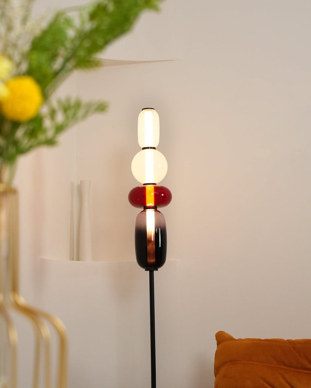 Moderne led-vloerlamp van gekleurd glas | Ormexis