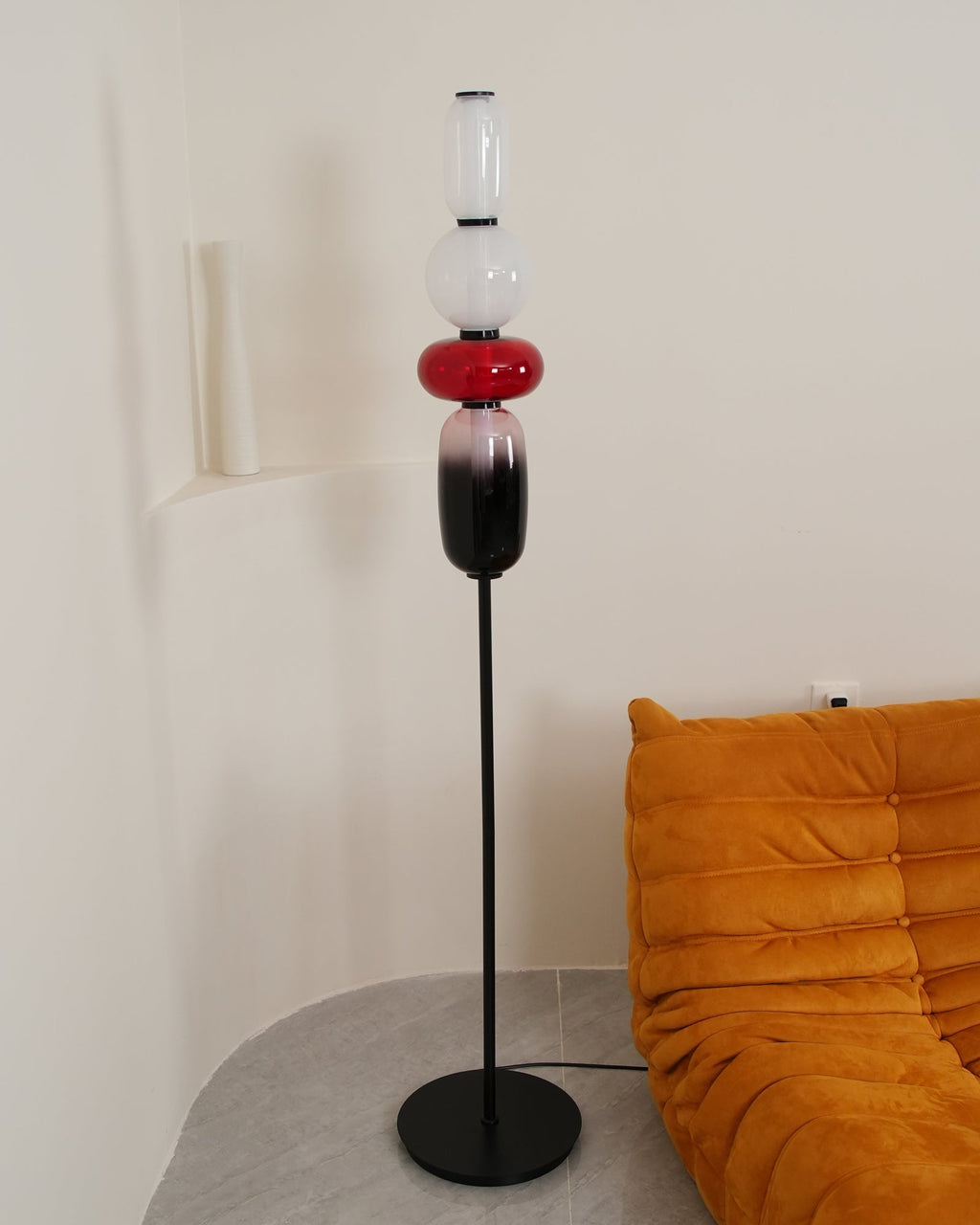 Moderne led-vloerlamp van gekleurd glas | Ormexis