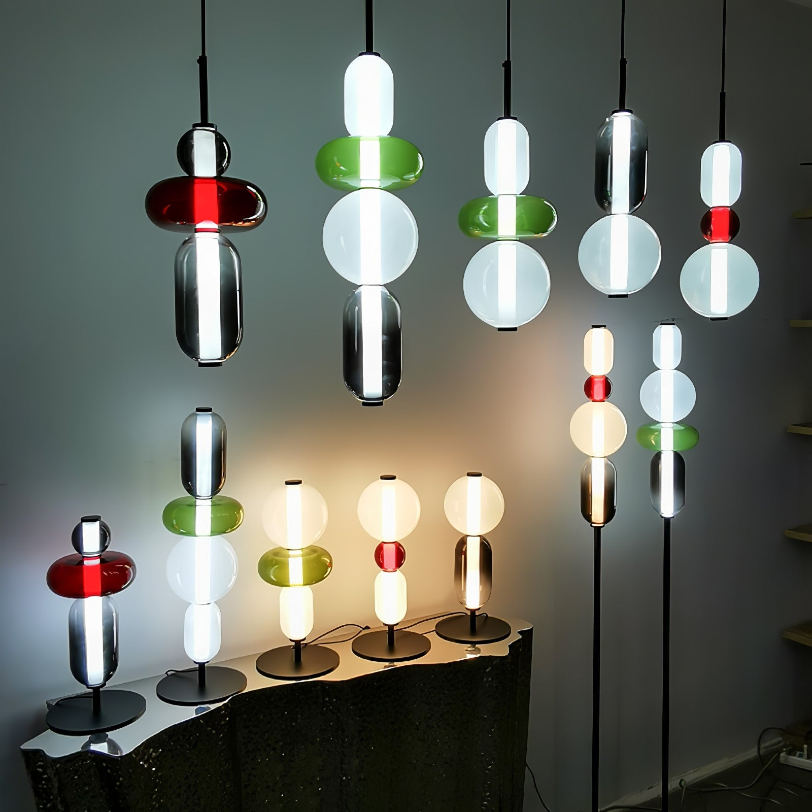 Moderne led-vloerlamp van gekleurd glas | Ormexis