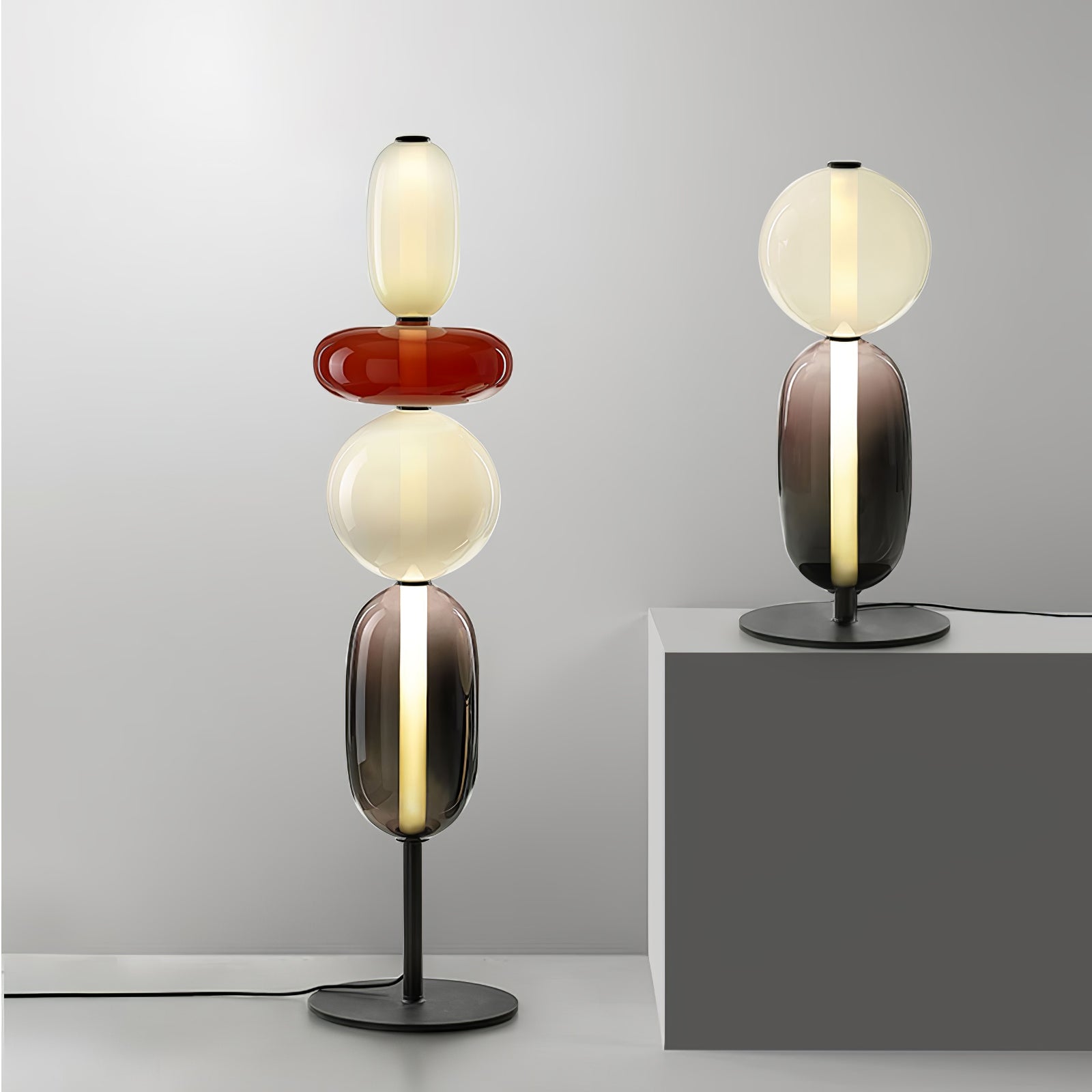 Moderne led-vloerlamp van gekleurd glas | Ormexis
