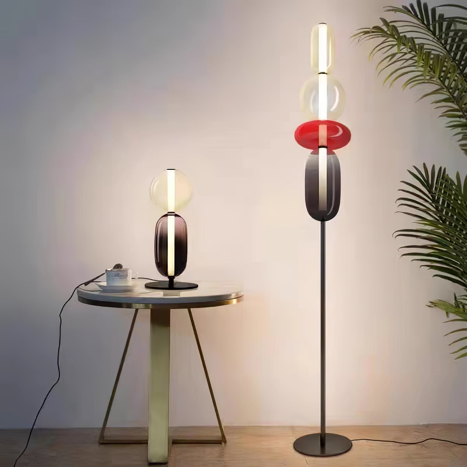 Moderne led-vloerlamp van gekleurd glas | Ormexis