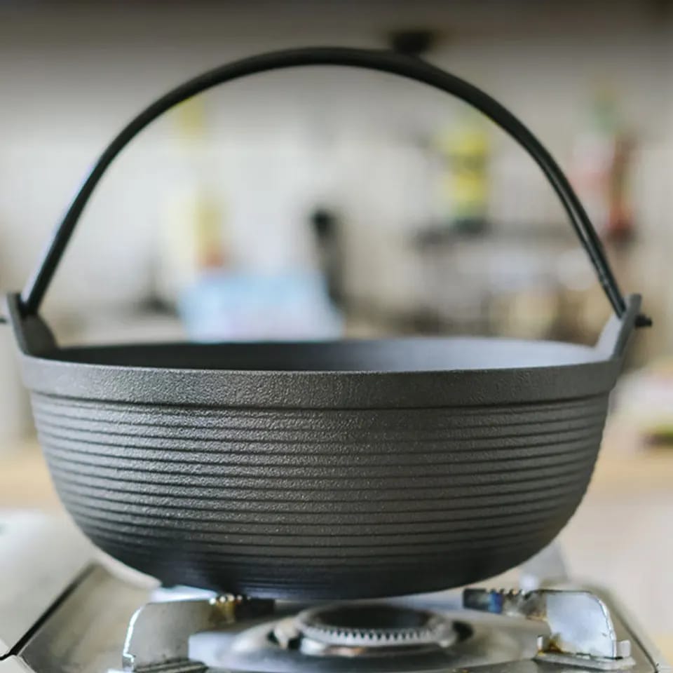 Wok Pan Made From Cast Iron With Flat Bottom And Wooden Lid For Healthy Meals