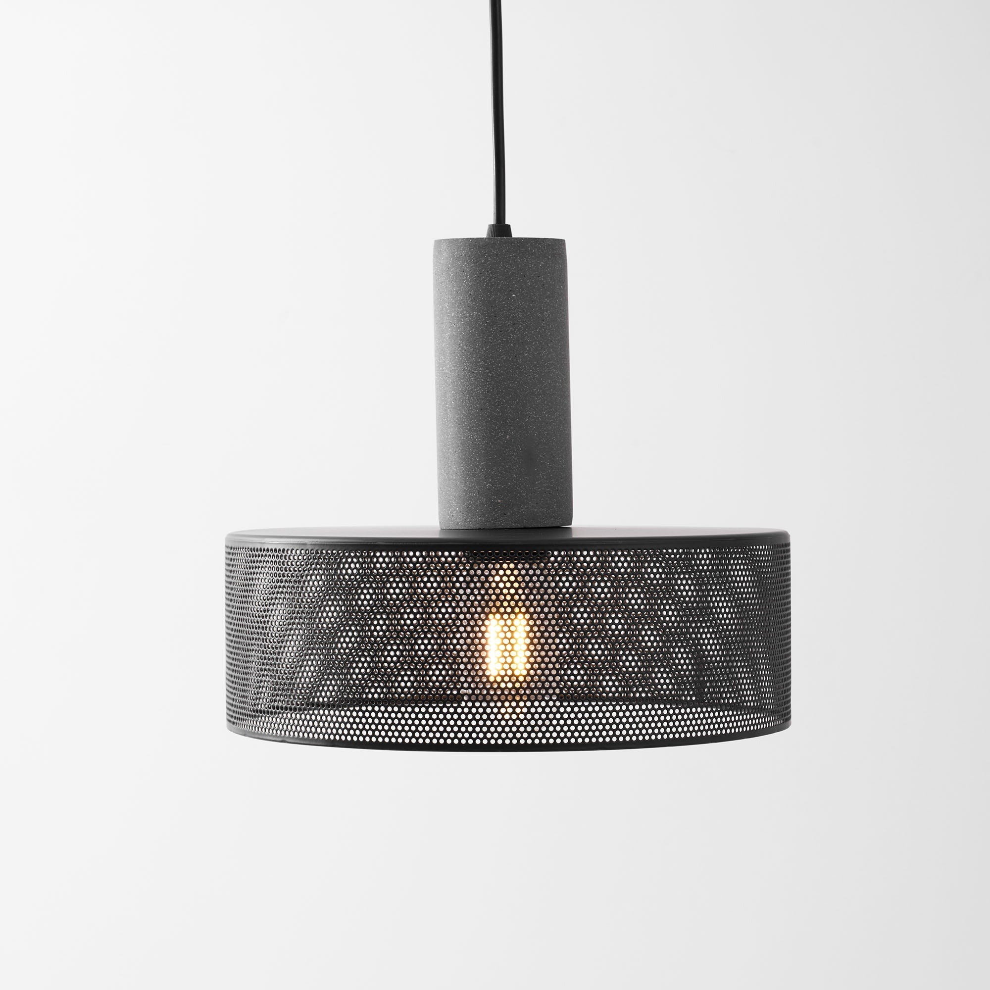 Mesh Cylinder Pendant Light | Ormexis