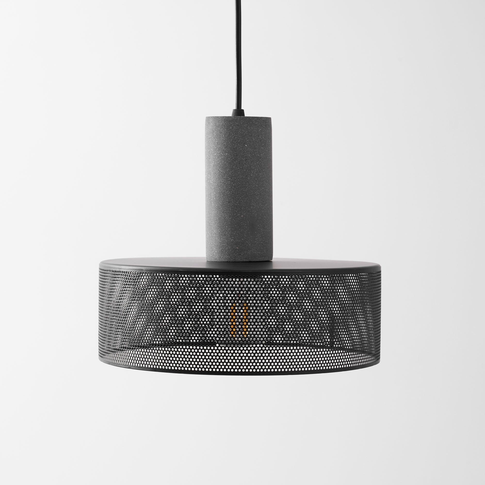 Mesh Cylinder Pendant Light | Ormexis