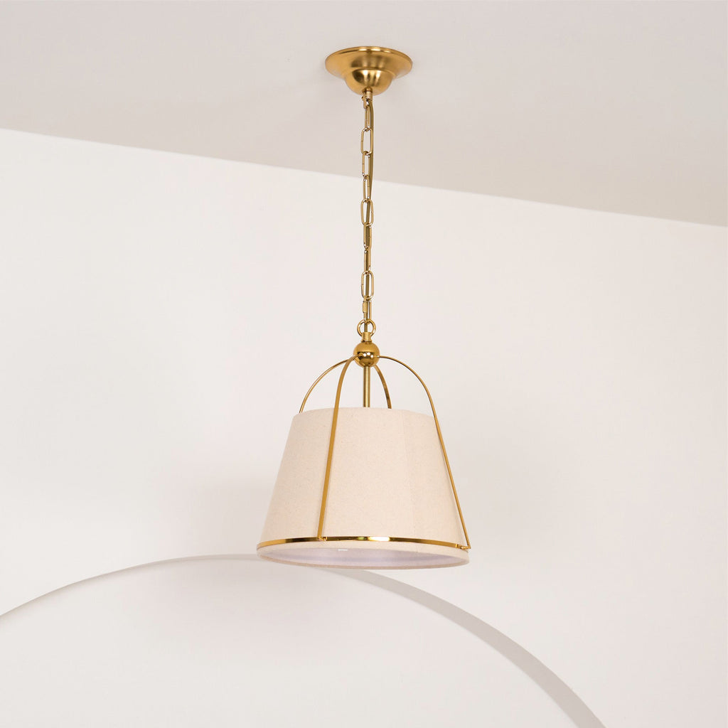 Transitional Elegant Pendant Light | Ormexis