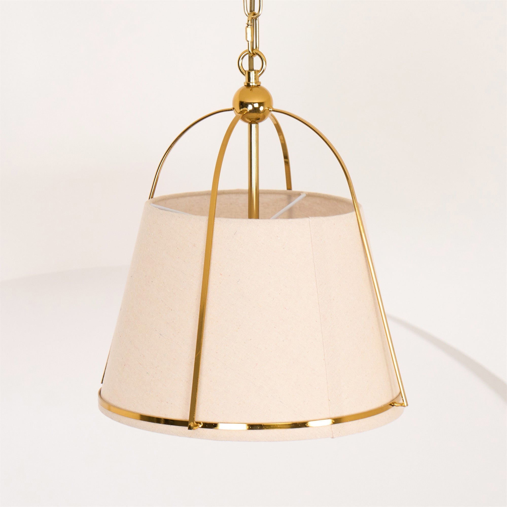 Transitional Elegant Pendant Light | Ormexis