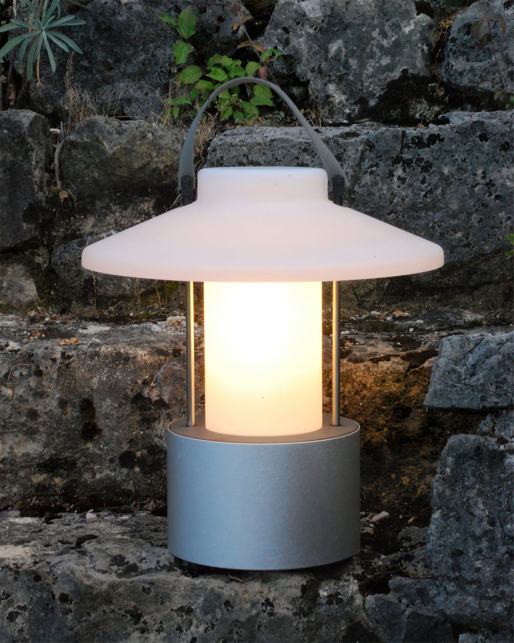 Vesper Canopy Lantern Light | Ormexis
