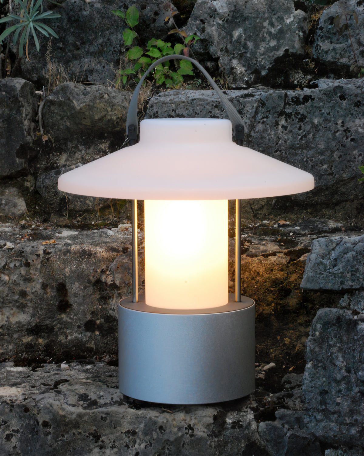 Vesper Canopy Lantern Light | Ormexis