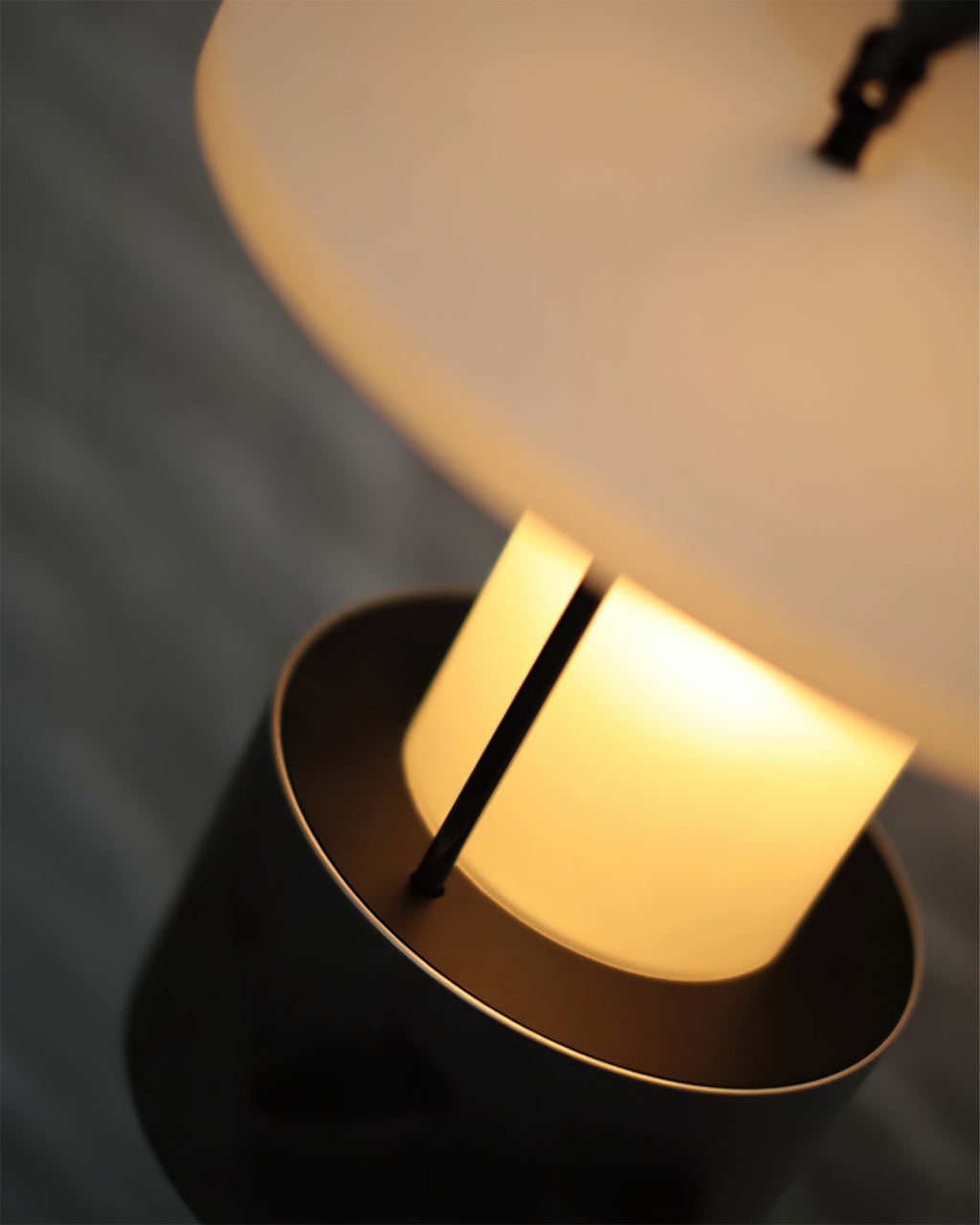 Vesper Canopy Lantern Light | Ormexis