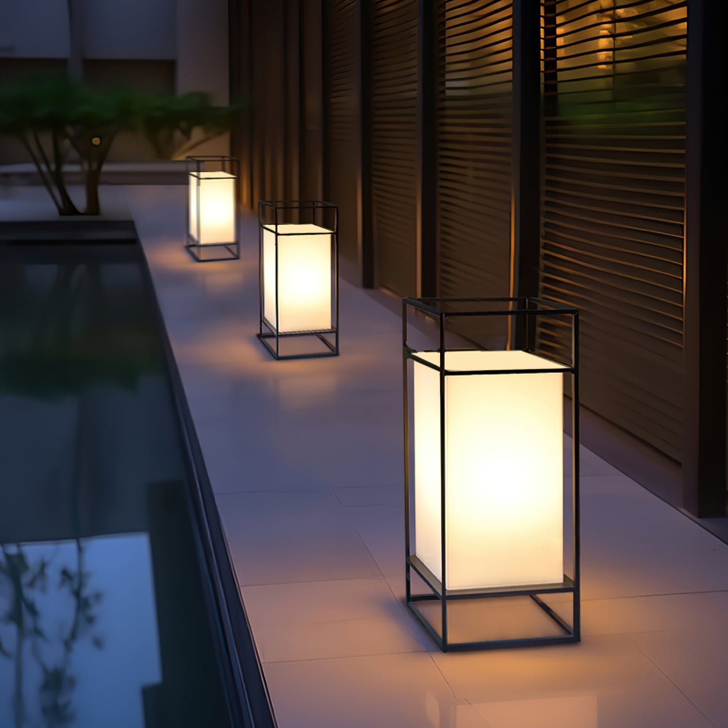 Architectural Box Lantern Light | Ormexis
