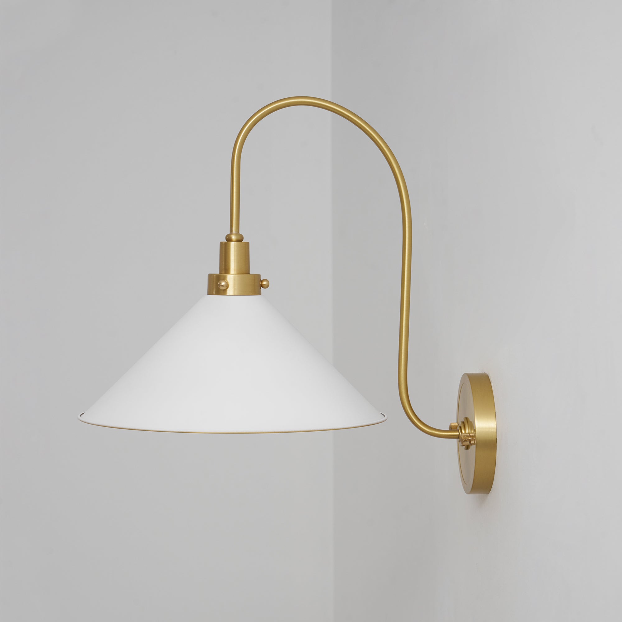 Svanefodslampe i Heritage-design | Ormexis