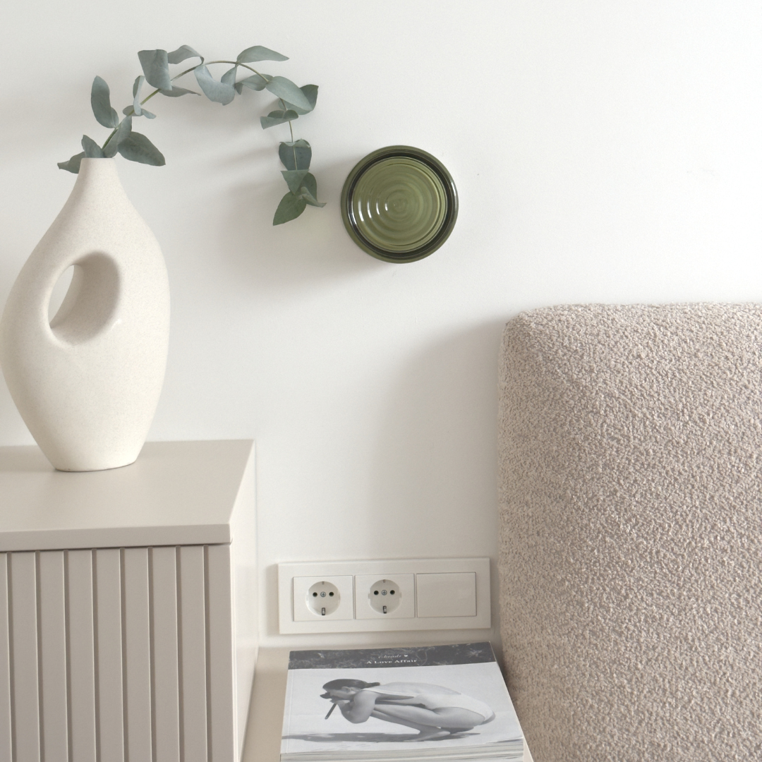 Elegantní nástěnné svítidlo ze skla s integrovaným LED osvětlením pro moderní domovy