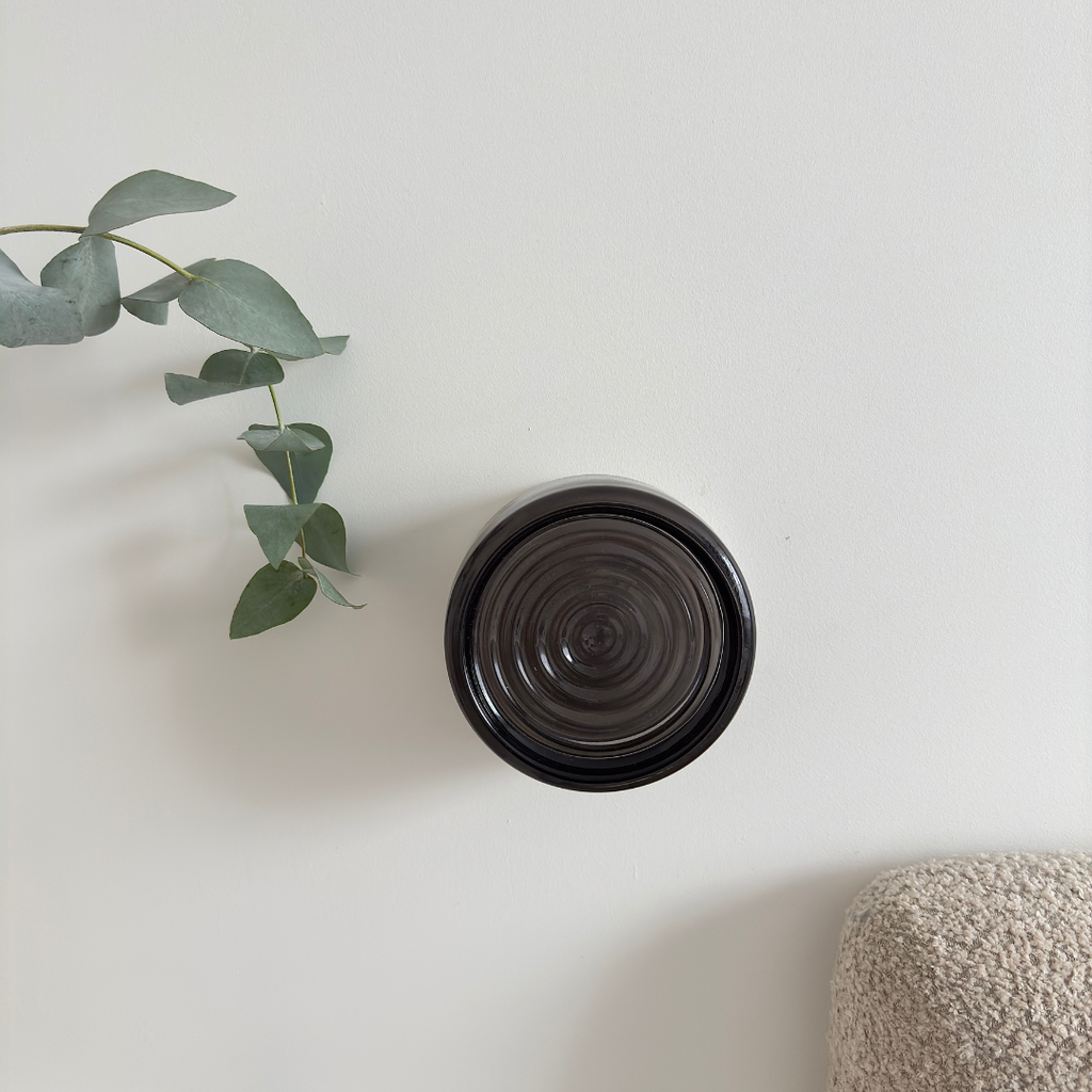 Elegantní nástěnné svítidlo ze skla s integrovaným LED osvětlením pro moderní domovy