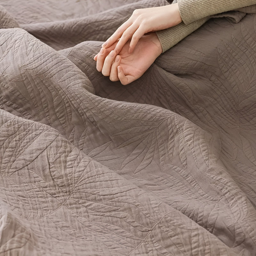 All-Season Cozy Cotton Blanket With Soft Leaf Accent And Antibacterial Properties - Ormexis