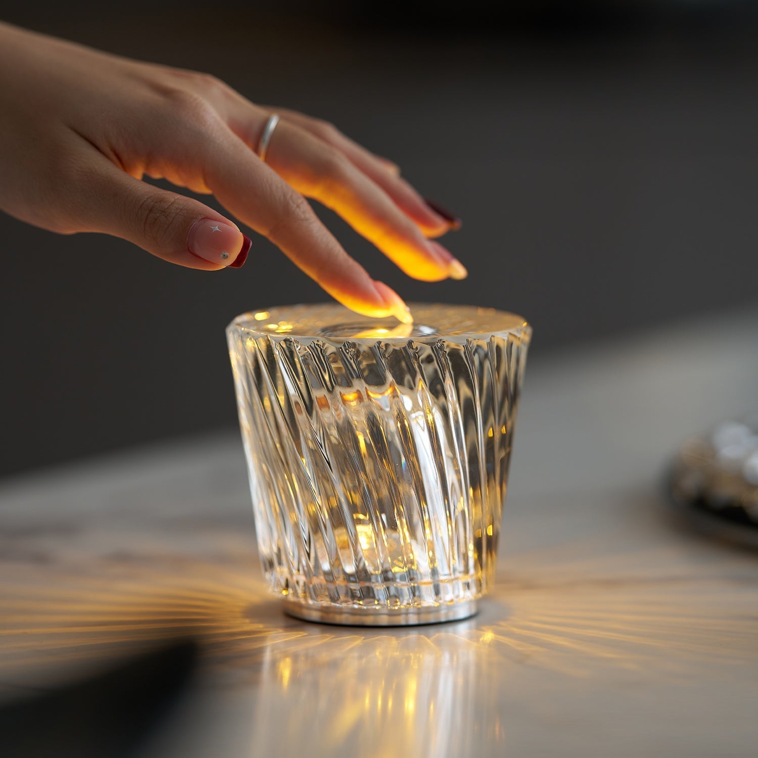 Lampă de cristal cu tăietură tip bijuterie | Ormexis