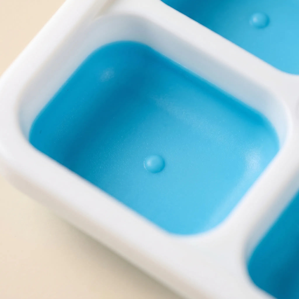 Flexible Ice Cube Tray -  Chilling Summer Drinks - Ormexis