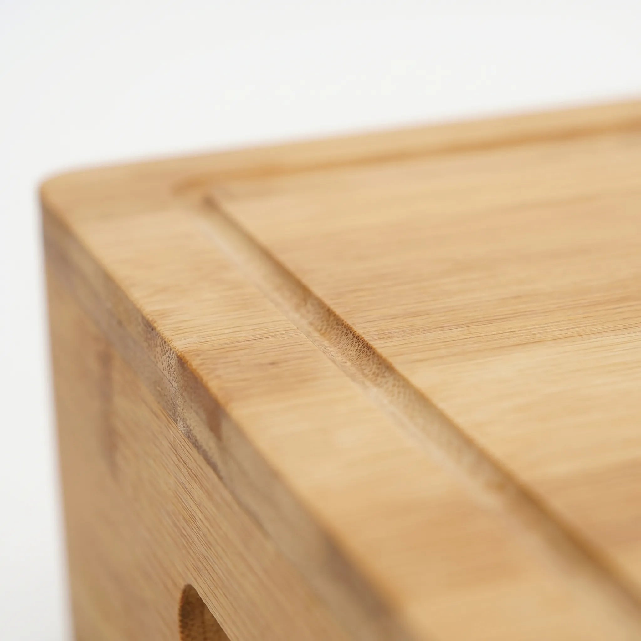 Raised Cutting Board With Drawers -  Preparing Complex Meals - Ormexis