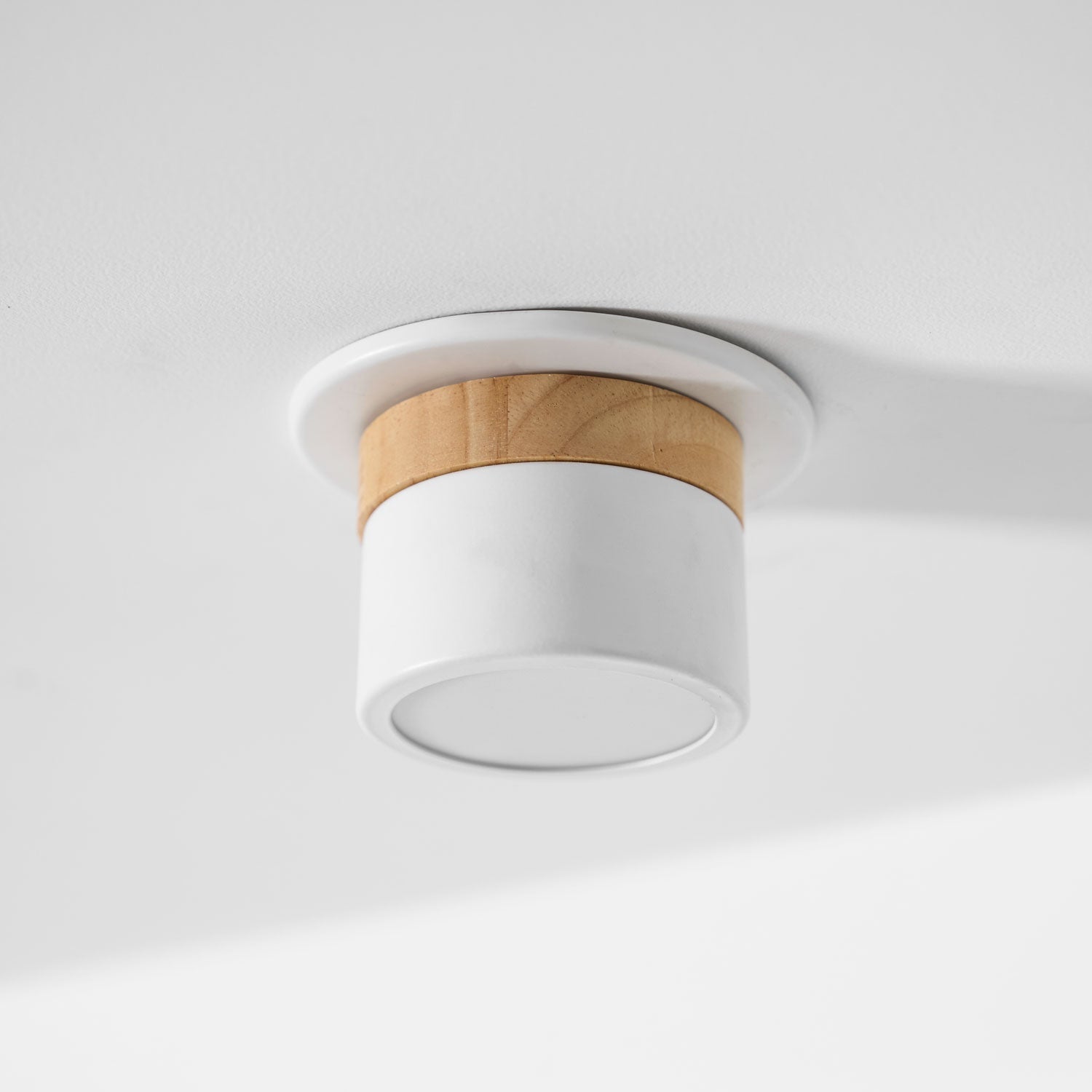 Wood Accent Drum Ceiling Light | Ormexis