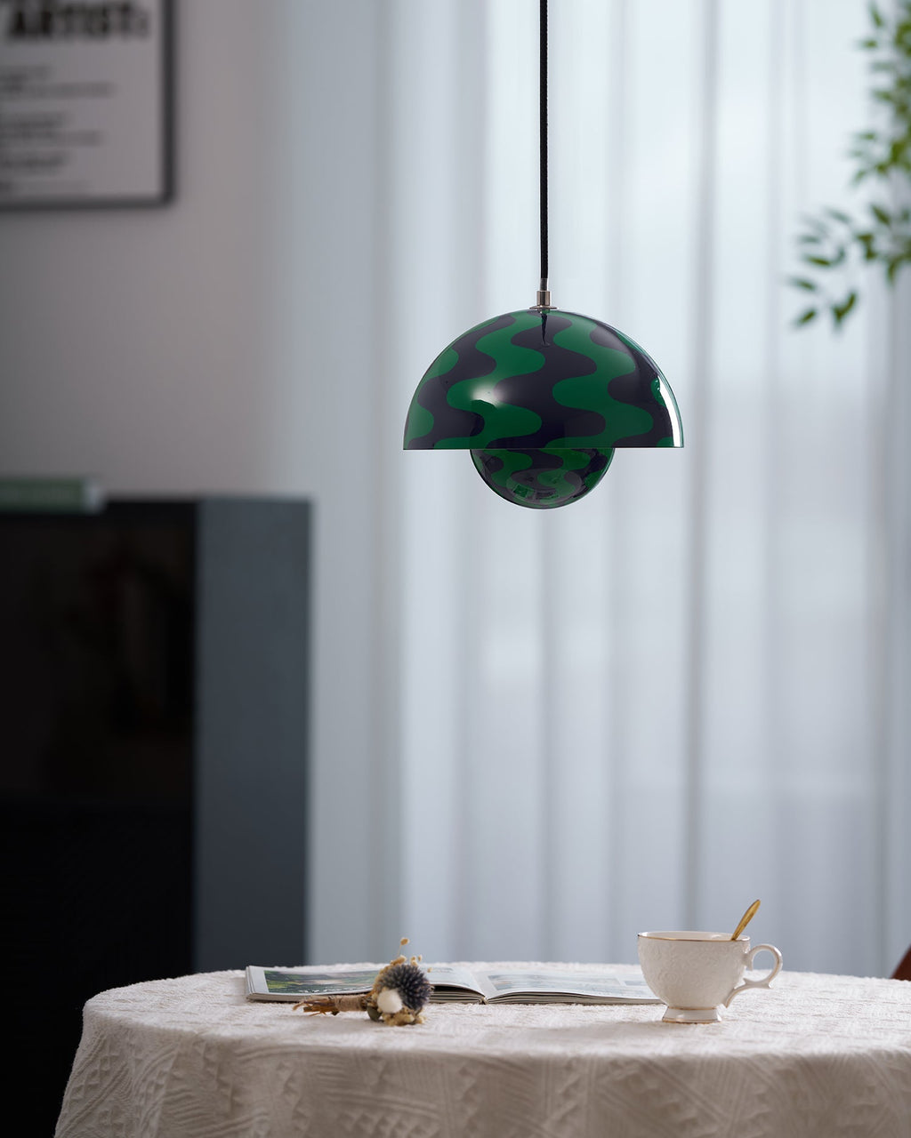 Eclipse Dome Pendant Light | Ormexis
