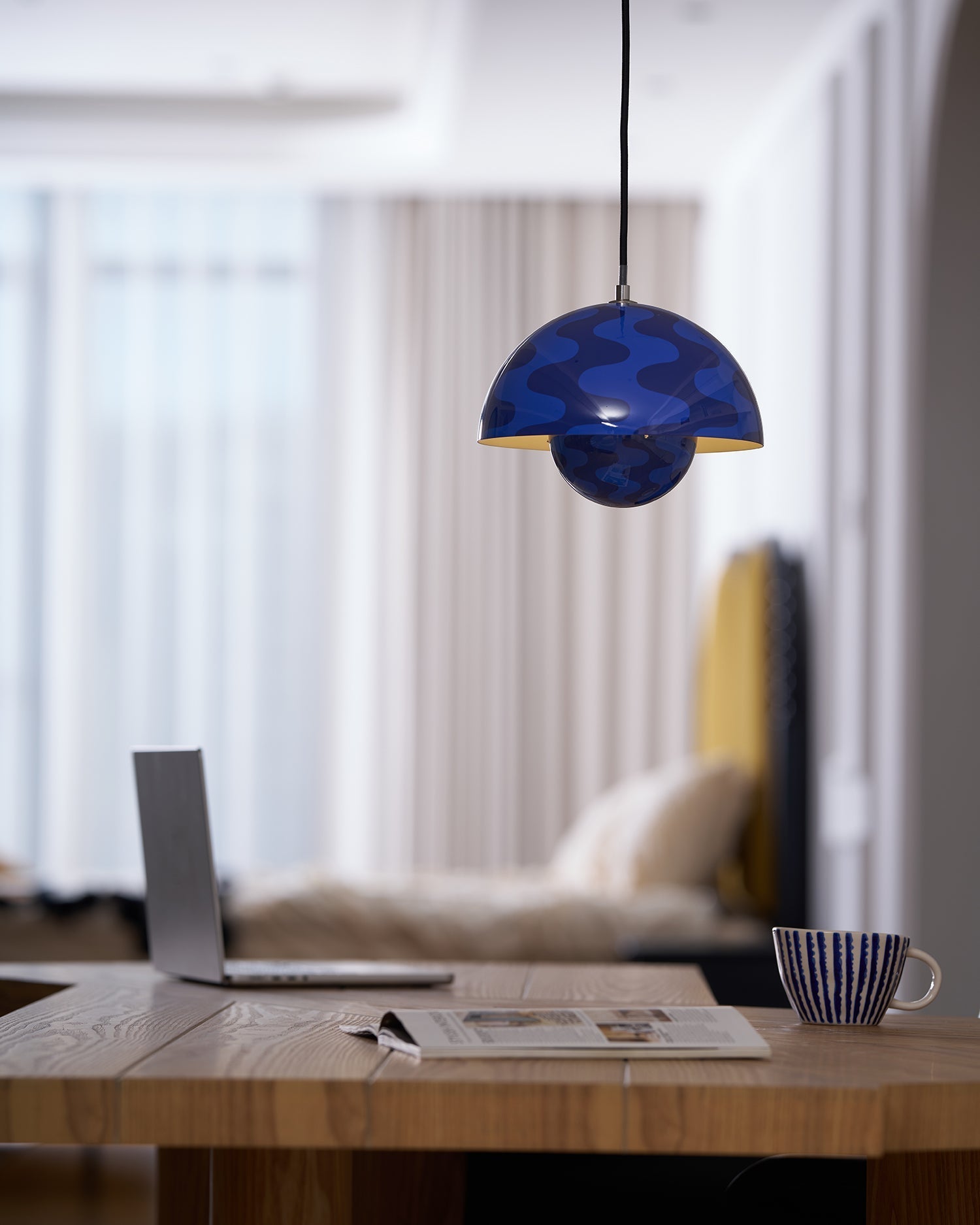 Eclipse Dome Pendant Light | Ormexis