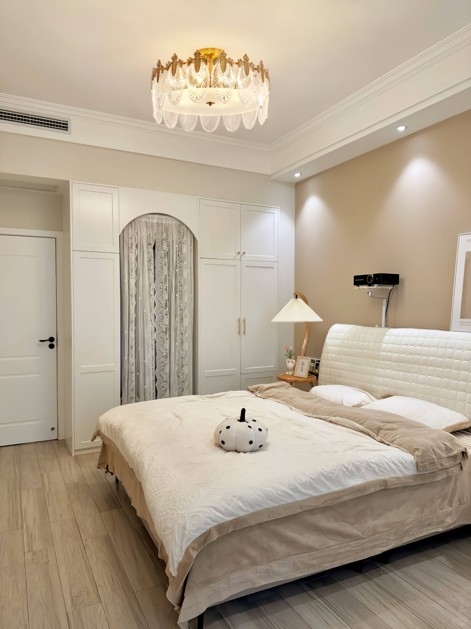 Glass Petal Cluster Ceiling Light | Ormexis