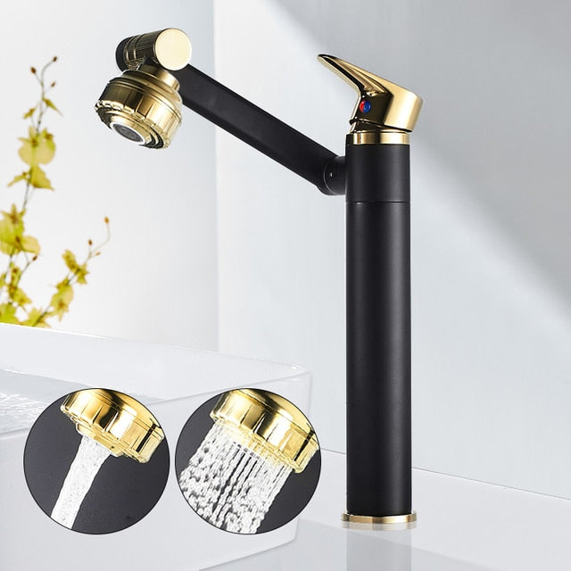 Elegant kollektion köksblandare i mässing med 360-graders rotation och dubbla sprayfunktioner