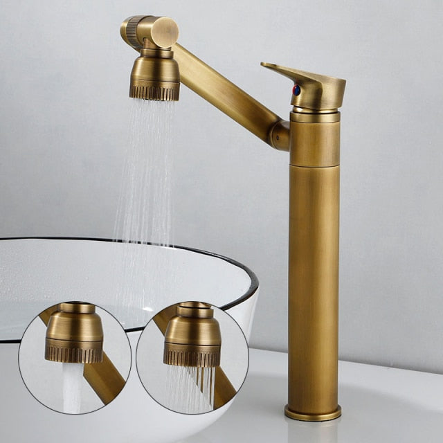 Elegant kollektion köksblandare i mässing med 360-graders rotation och dubbla sprayfunktioner