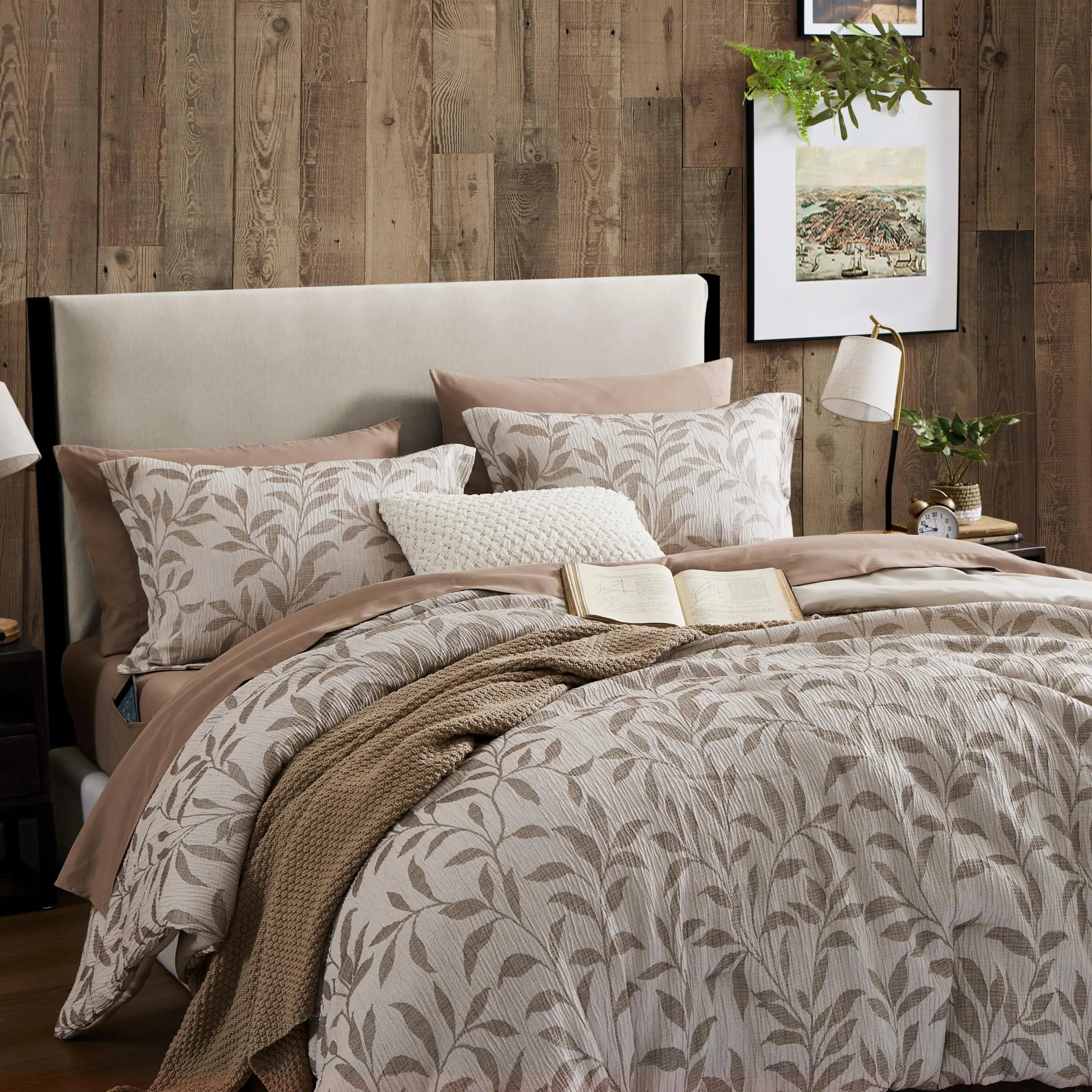 Floral Duvet Covering With Soft Microfiber And Hidden Zipper For Cozy Bedroom Style