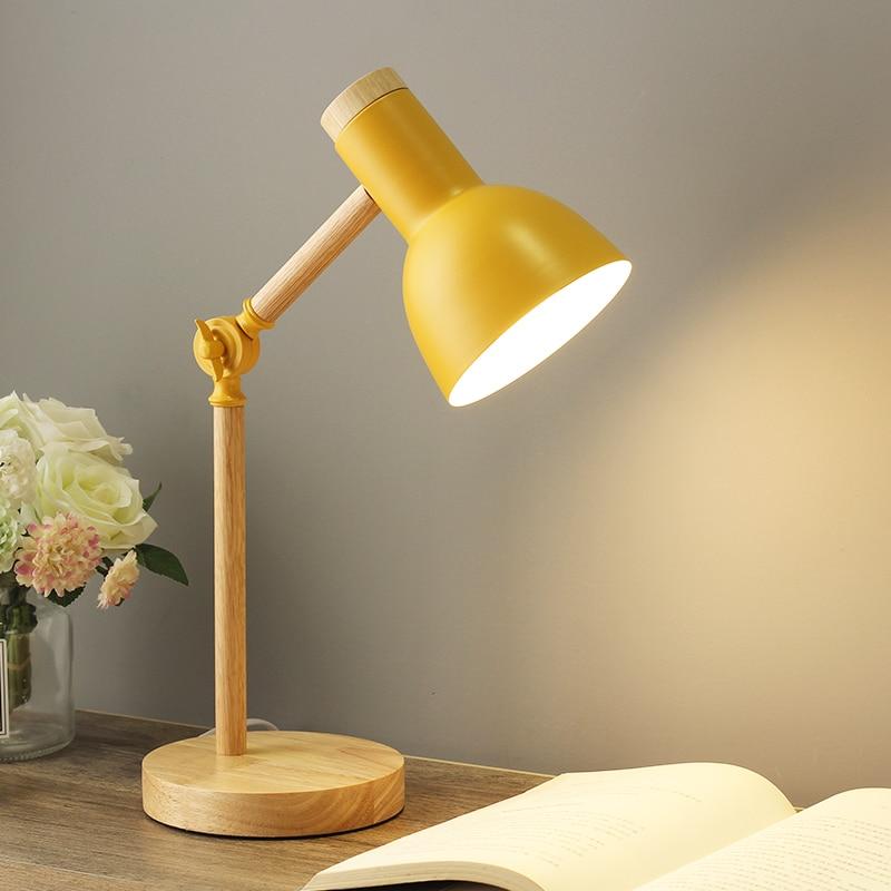 Lámpara de escritorio nórdica elegante con brazo plegable ajustable para iluminación versátil