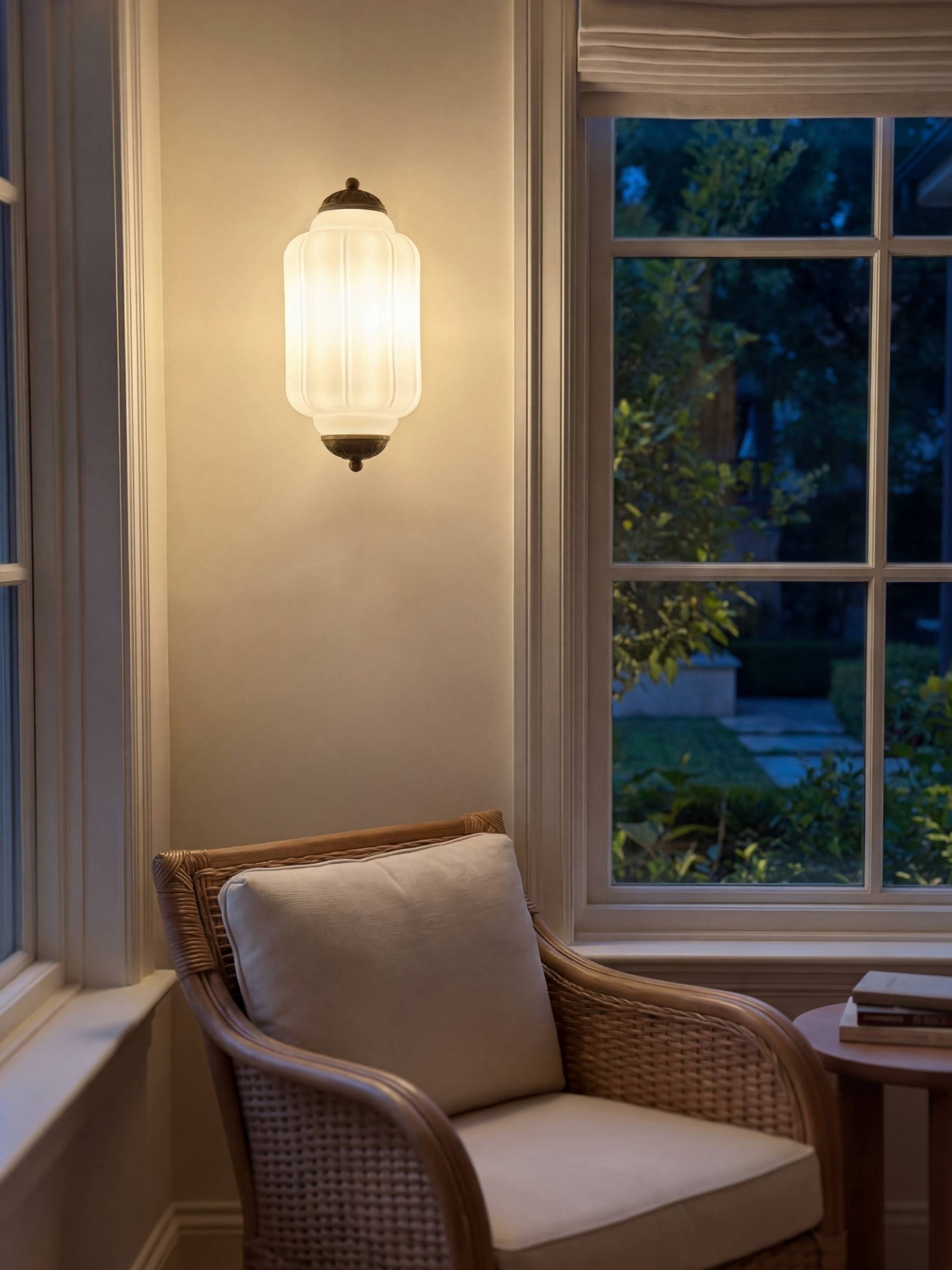 Ribbed Glass Capsule Wall Light | Ormexis