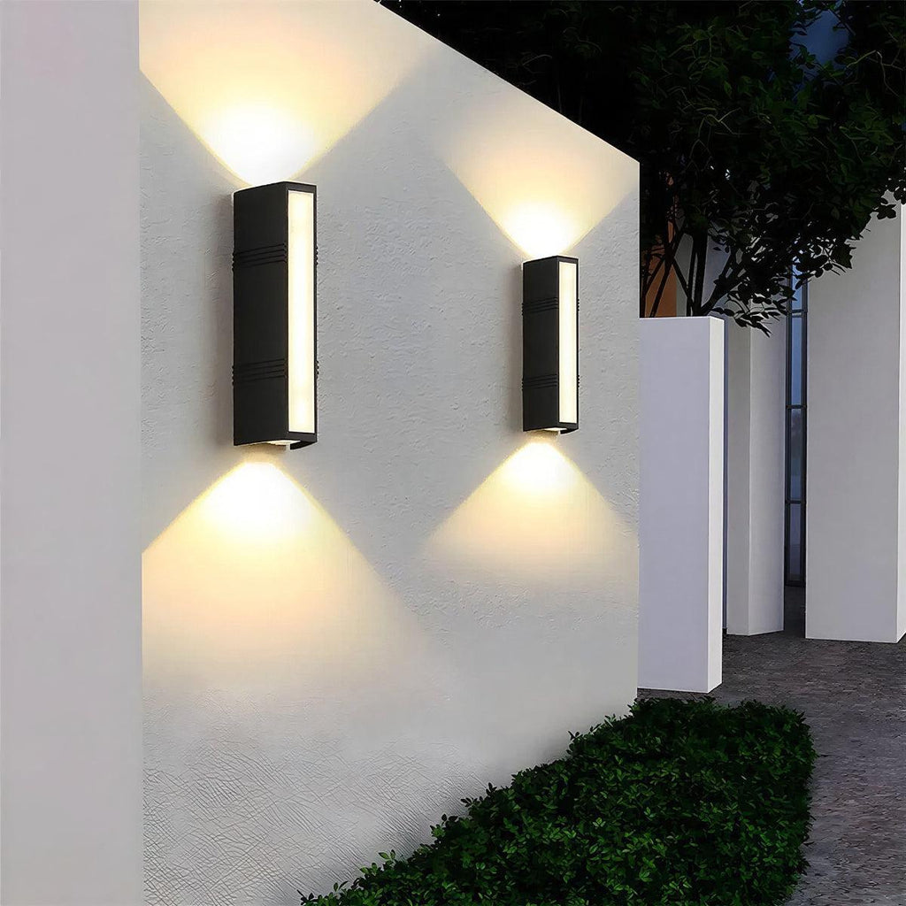 Lumină de perete de exterior pentru iluminare largă în sus și în jos | Ormexis