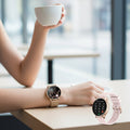 Smartwatch fitness tracker med pulsmåling og søvnmonitorering, elegant til aktive livsstile