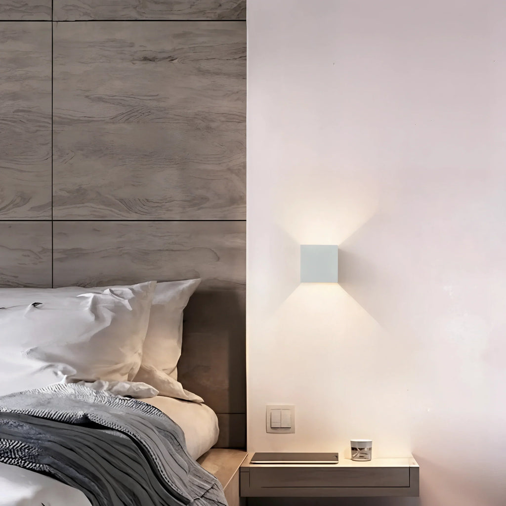 Lámpara de Pared con Sensor de Movimiento Fjolyn y Brazo Ajustable