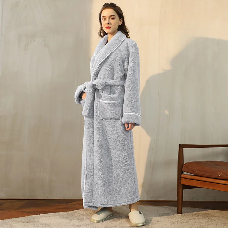 Men's Flannel Bathrobe With Adjustable Belt For Cold Winter Days