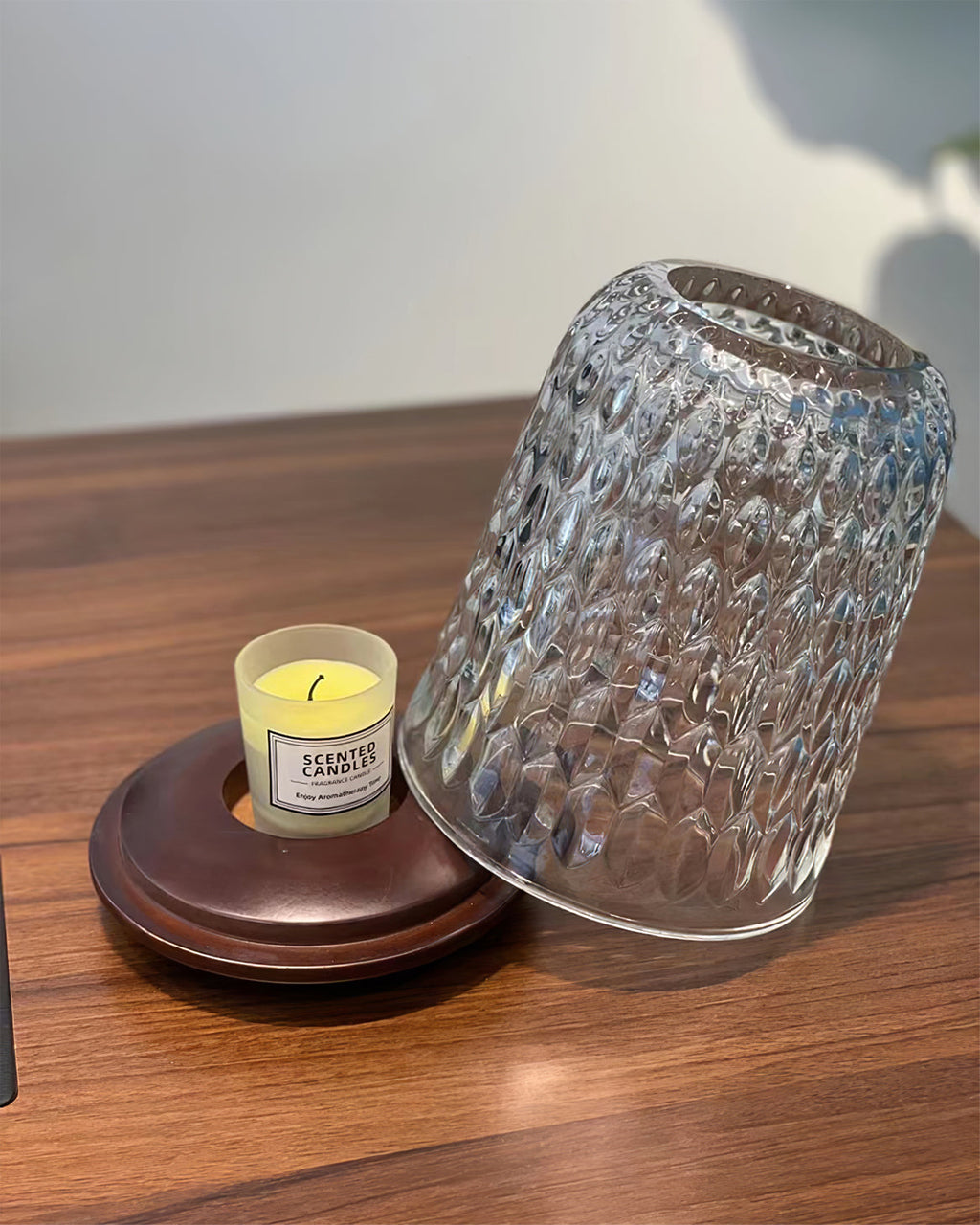 Lampe en verre à texture diamantée | Ormexis