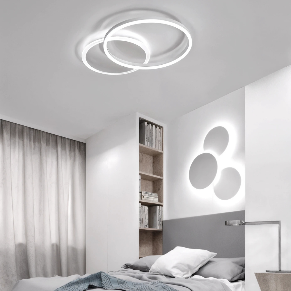 Lustr Frelis s nastavitelnými kruhy pro elegantní domácí osvětlení
