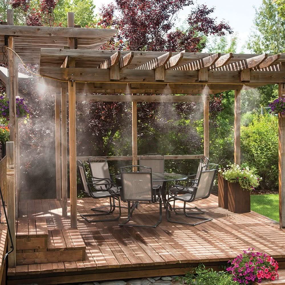 Sistema di irrigazione rinfrescante FreshBreeze per giardini e patii con installazione facile