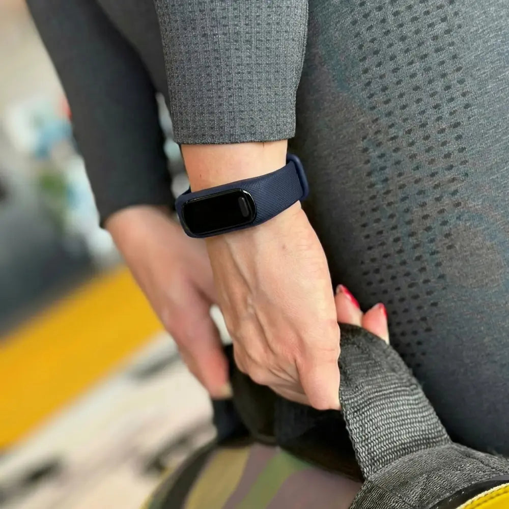 Correia de Substituição em Silicone Azul Escuro para Garmin Vivosmart 5