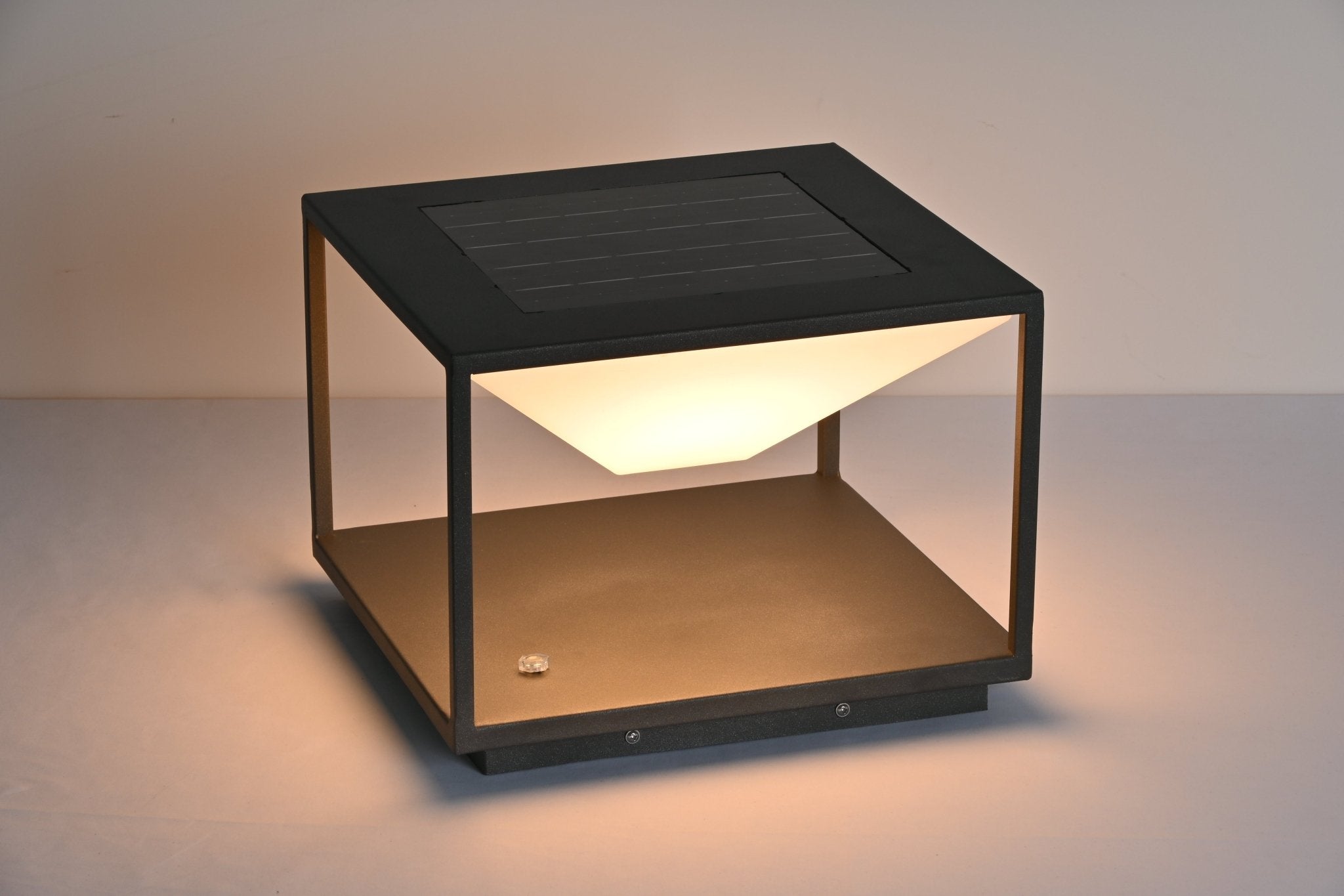 Inverted Pyramid Outdoor Light | Ormexis